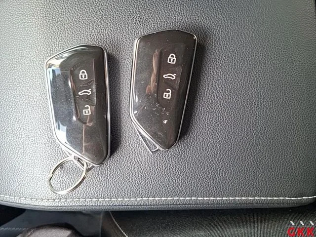 Volkswagen Golf – 10