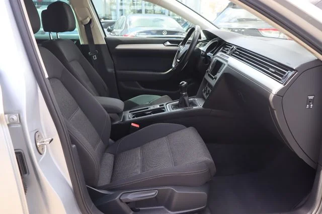Volkswagen Passat Variant – 9