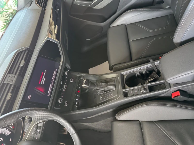 Audi Q3 – 24