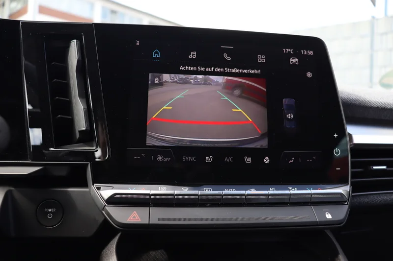 Renault Megane E-TECH – 19