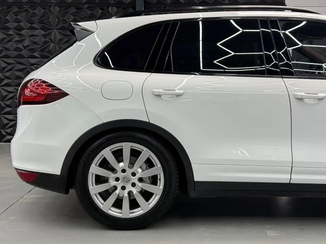 Porsche Cayenne – 14