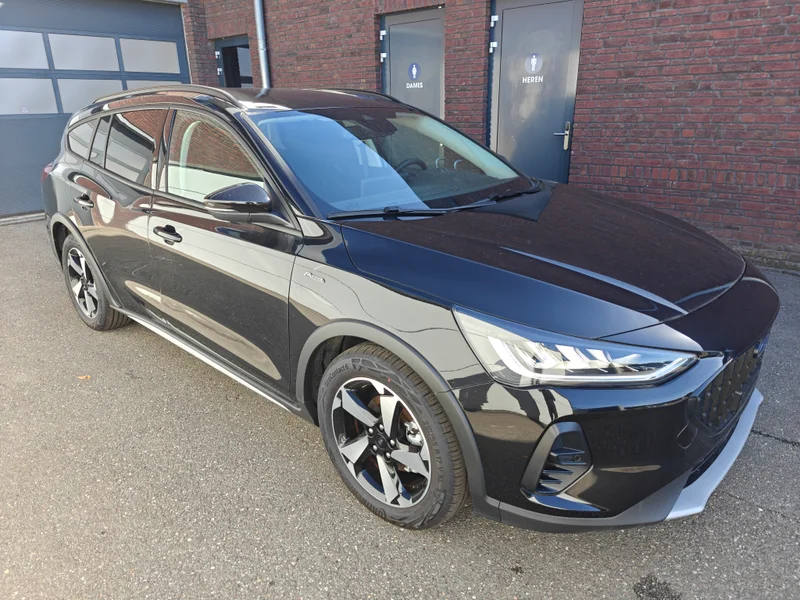 Ford Focus Turnier Active X 1.0 7AT – 4