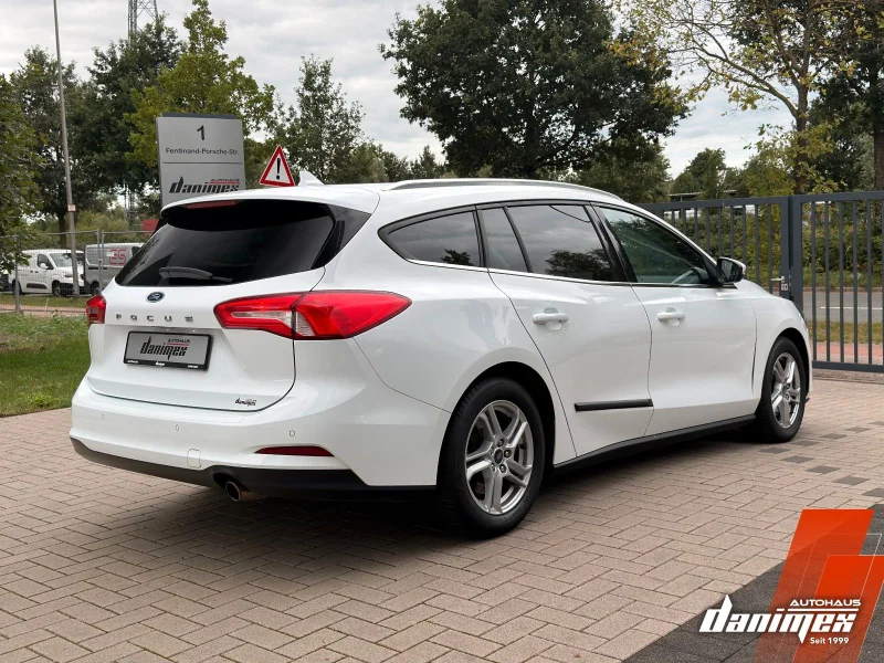 Ford Focus – 7