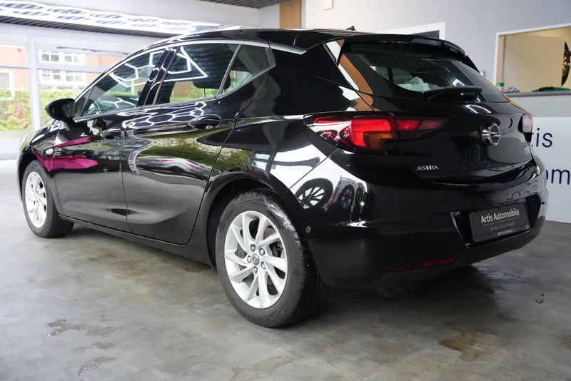 Opel Astra – 4