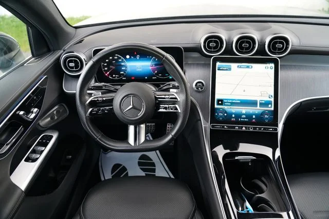 MERCEDES-BENZ GLC 300 – 19
