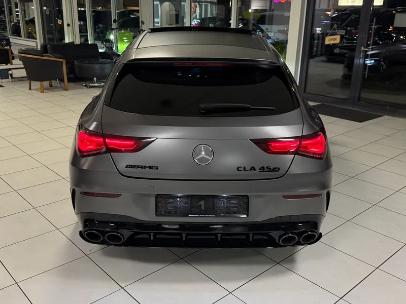 Mercedes-Benz CLA 45 AMG – 6
