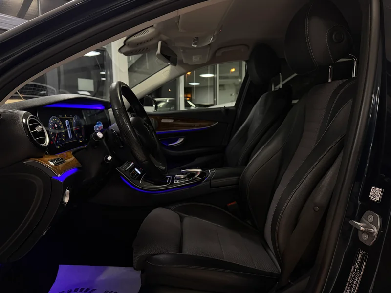 Mercedes-Benz E 220 – 24