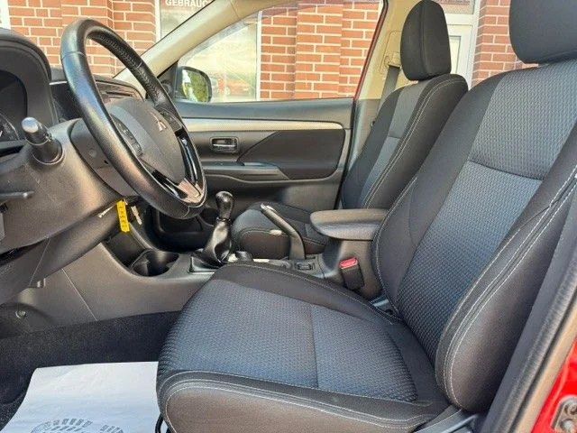 Mitsubishi Outlander – 16