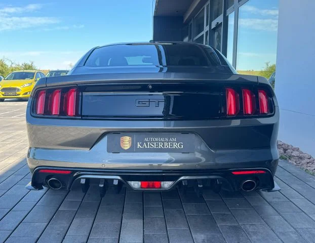 Ford Mustang – 7