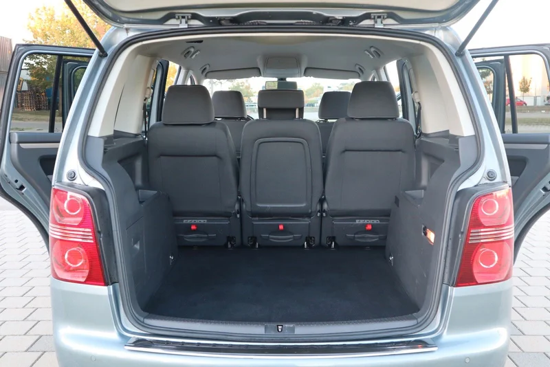 Volkswagen Touran – 10