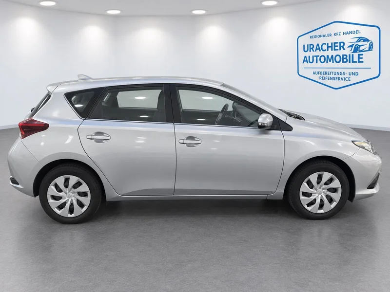 Toyota Auris – 8