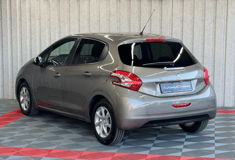 Peugeot 208 – 5