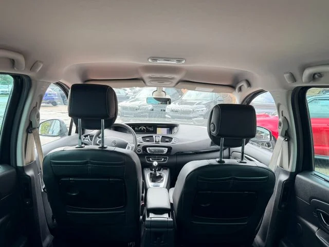 RENAULT Scenic – 8