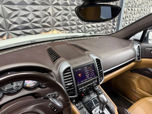 Porsche Cayenne – 33