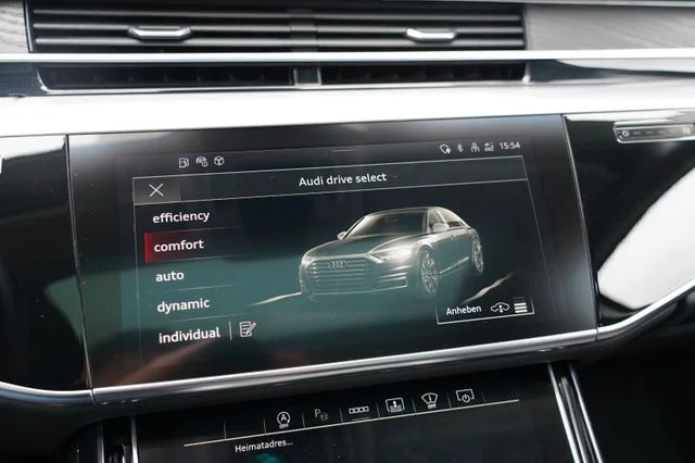 AUDI A8 – 26
