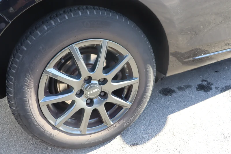 Volkswagen Golf – 10