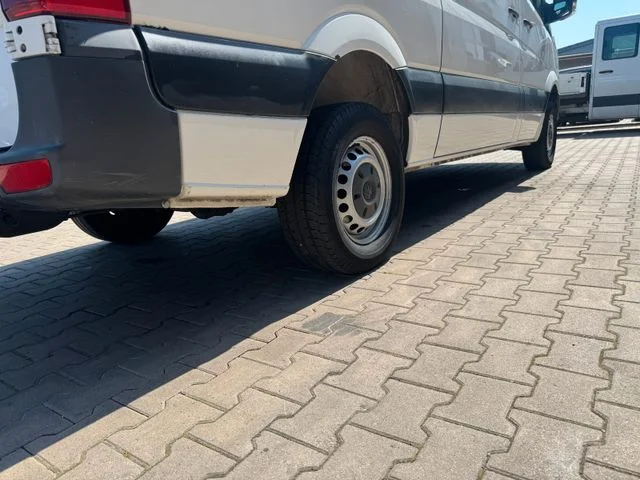 VW Crafter Kasten 35 mittel L2H2 Hochdach 1HAND – 12