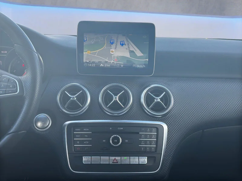 Mercedes-Benz A 180 – 15