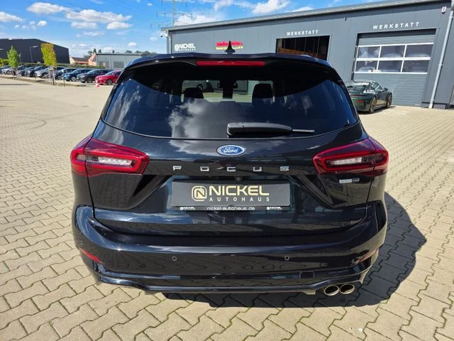 Ford Focus – 6