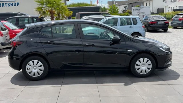 Opel Astra – 4