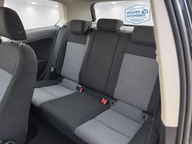 Volkswagen Golf – 11