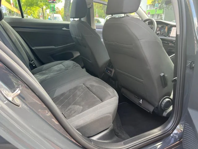 Volkswagen Golf – 11