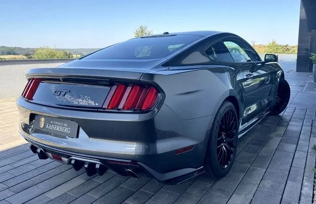 Ford Mustang – 6