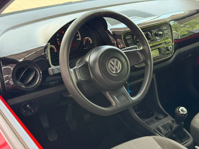 Volkswagen up – 17