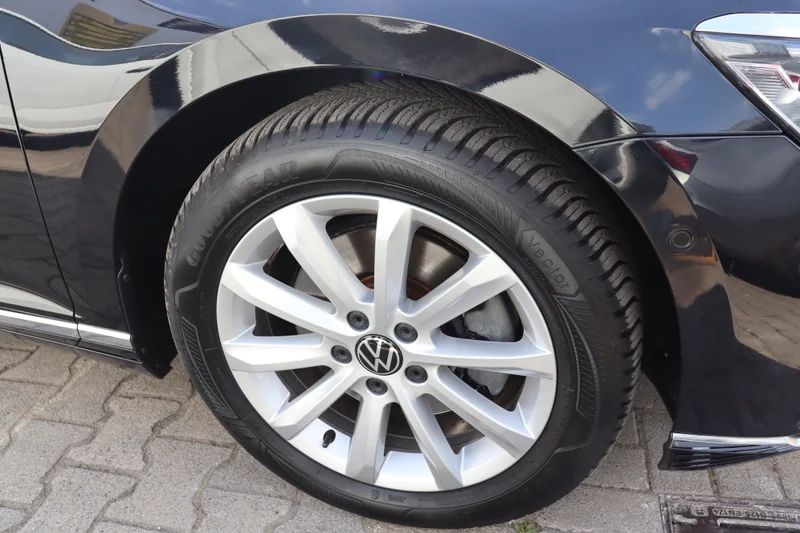 Volkswagen Passat Variant – 11