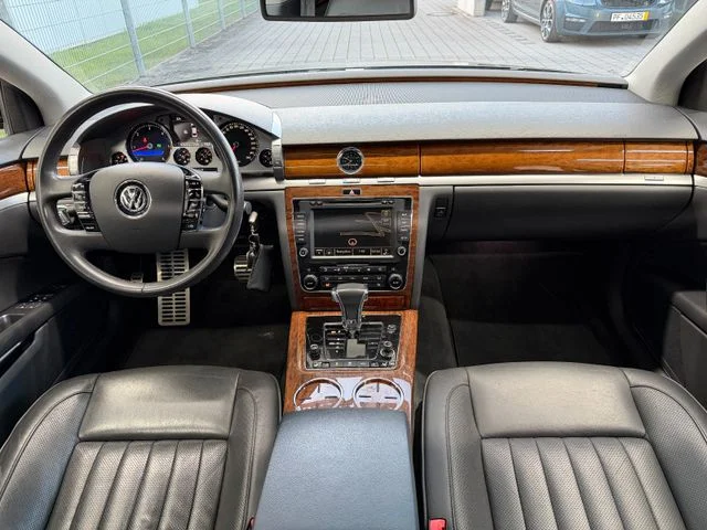 Volkswagen Phaeton – 17