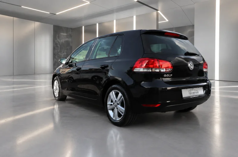 Volkswagen Golf – 8