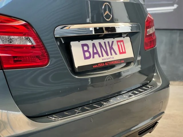 Mercedes-Benz B 220 – 12