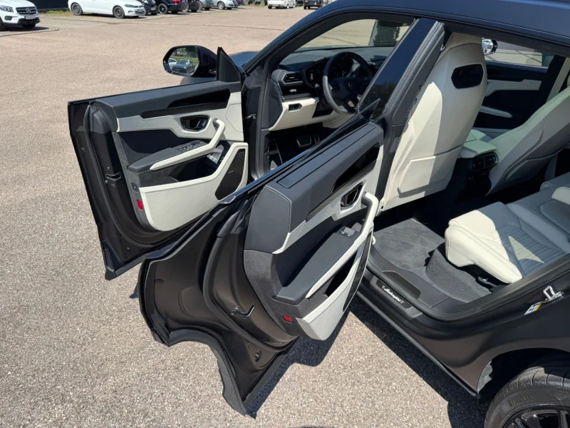 Lamborghini Urus – 39