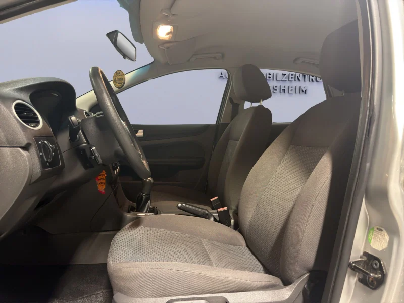Ford Focus – 18