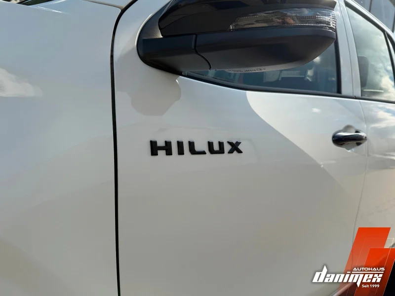 Toyota Hilux – 15