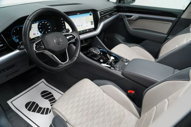 VW Touareg – 14