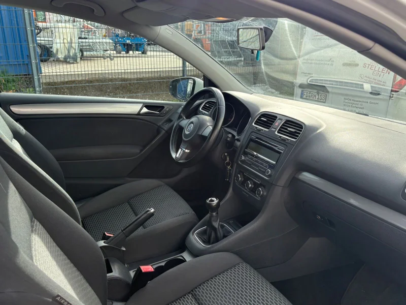 Volkswagen Golf – 6