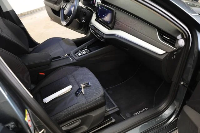 SKODA Octavia – 14