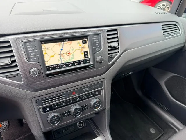 VW Golf Sportsvan – 26