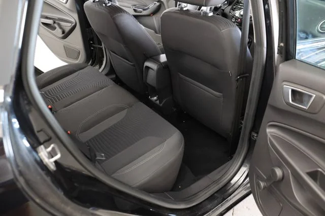 FORD Fiesta – 14