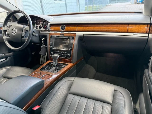 Volkswagen Phaeton – 16