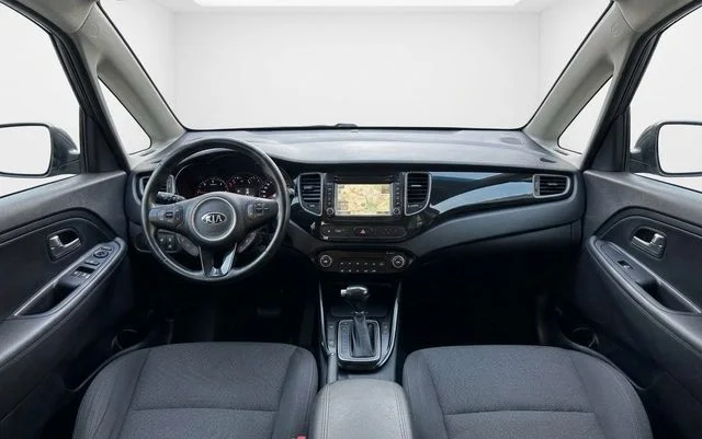 Kia Carens – 13