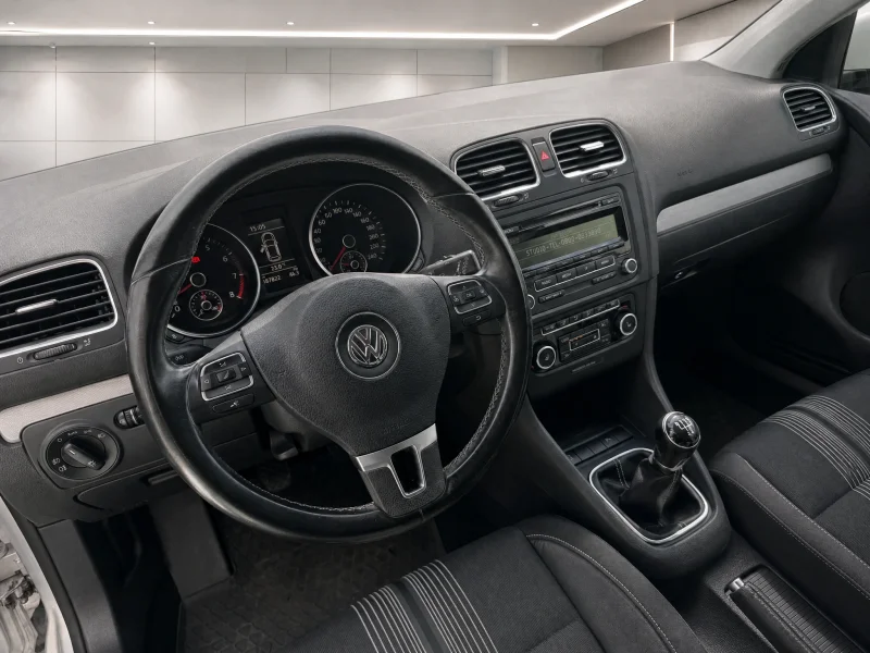 Volkswagen Golf – 2