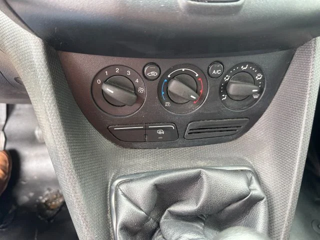 FORD Transit Connect Kasten Trend 3 SITZER KLIMA – 20