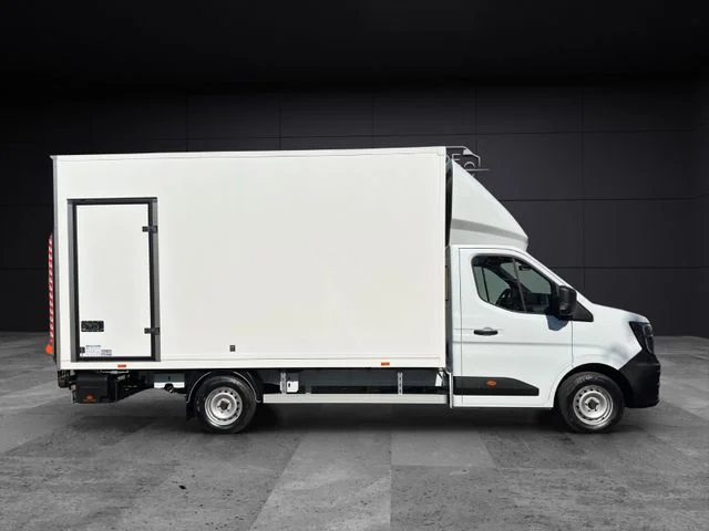 Renault Master Koffer 4,47mx2,14x2,30m Seitentüre Klima – 5