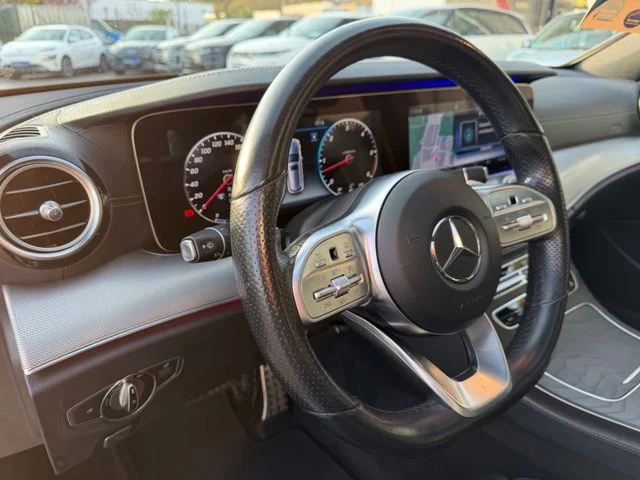 Mercedes-Benz E 400 – 12