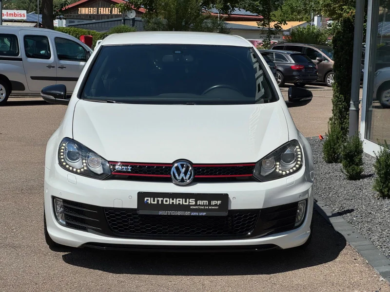 Volkswagen Golf – 11