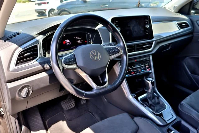 Volkswagen T-Roc – 42