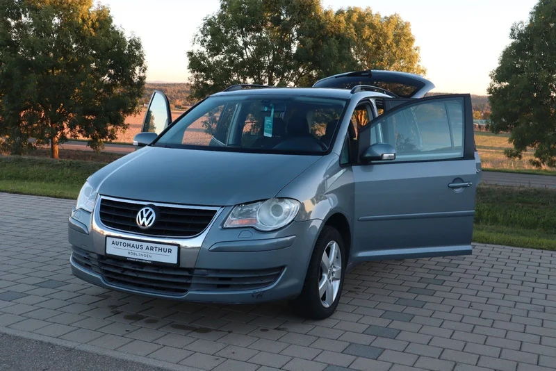 Volkswagen Touran – 8