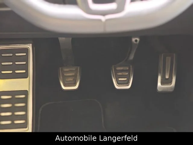 Volkswagen Golf – 31